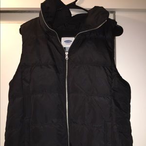 ON Black puffy vest